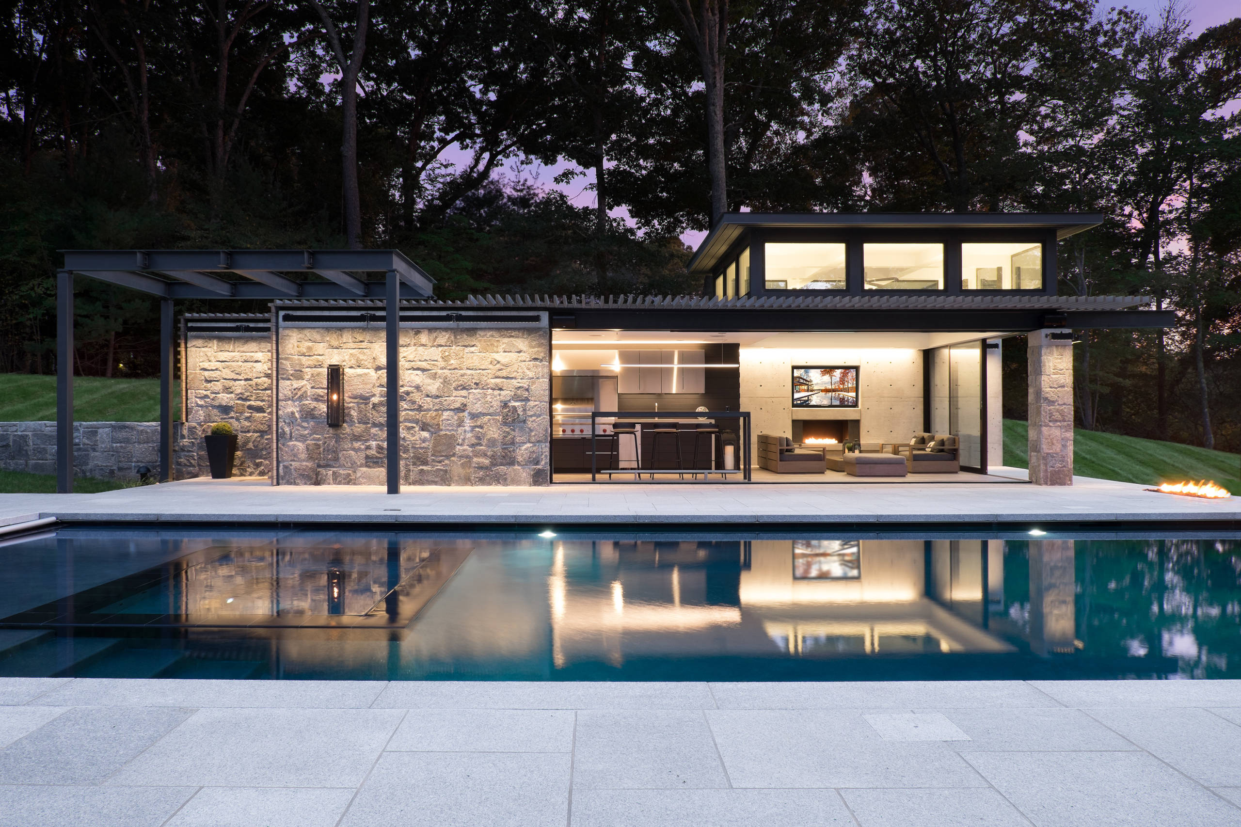 Water Mill Modern — ground-up new construction